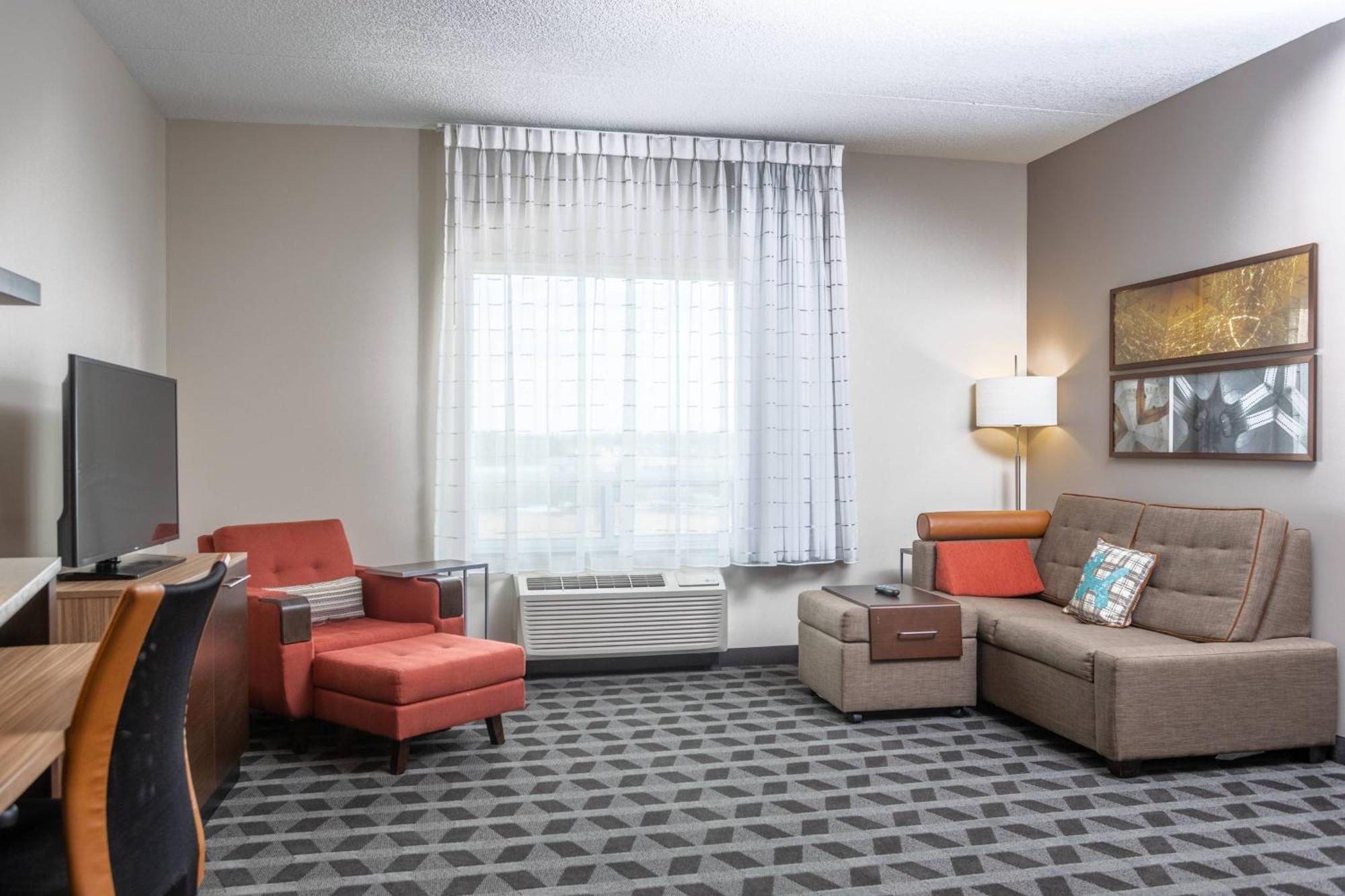 Towneplace Suites By Marriott Petawawa Bagian luar foto